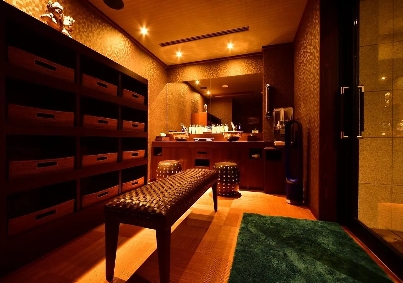 Balinese Onsen Ryokan Hakone Airu