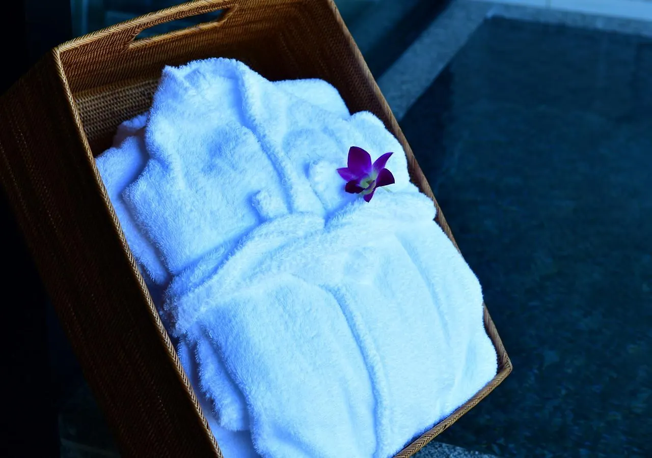 Balinese Onsen Ryokan Hakone Airu Japan