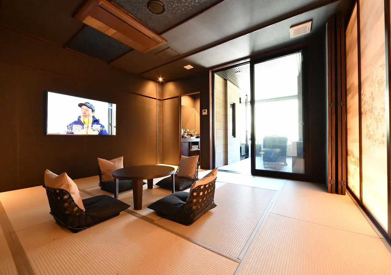 Balinese Onsen Ryokan Hakone Airu