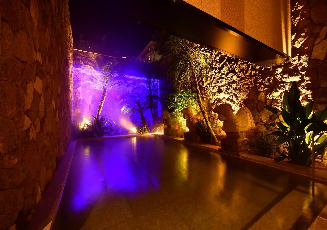 Balinese Onsen Ryokan Hakone Airu