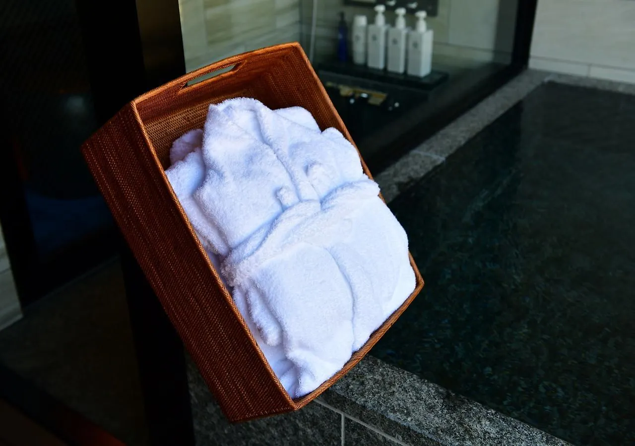 Balinese Onsen Ryokan Hakone Airu Japan